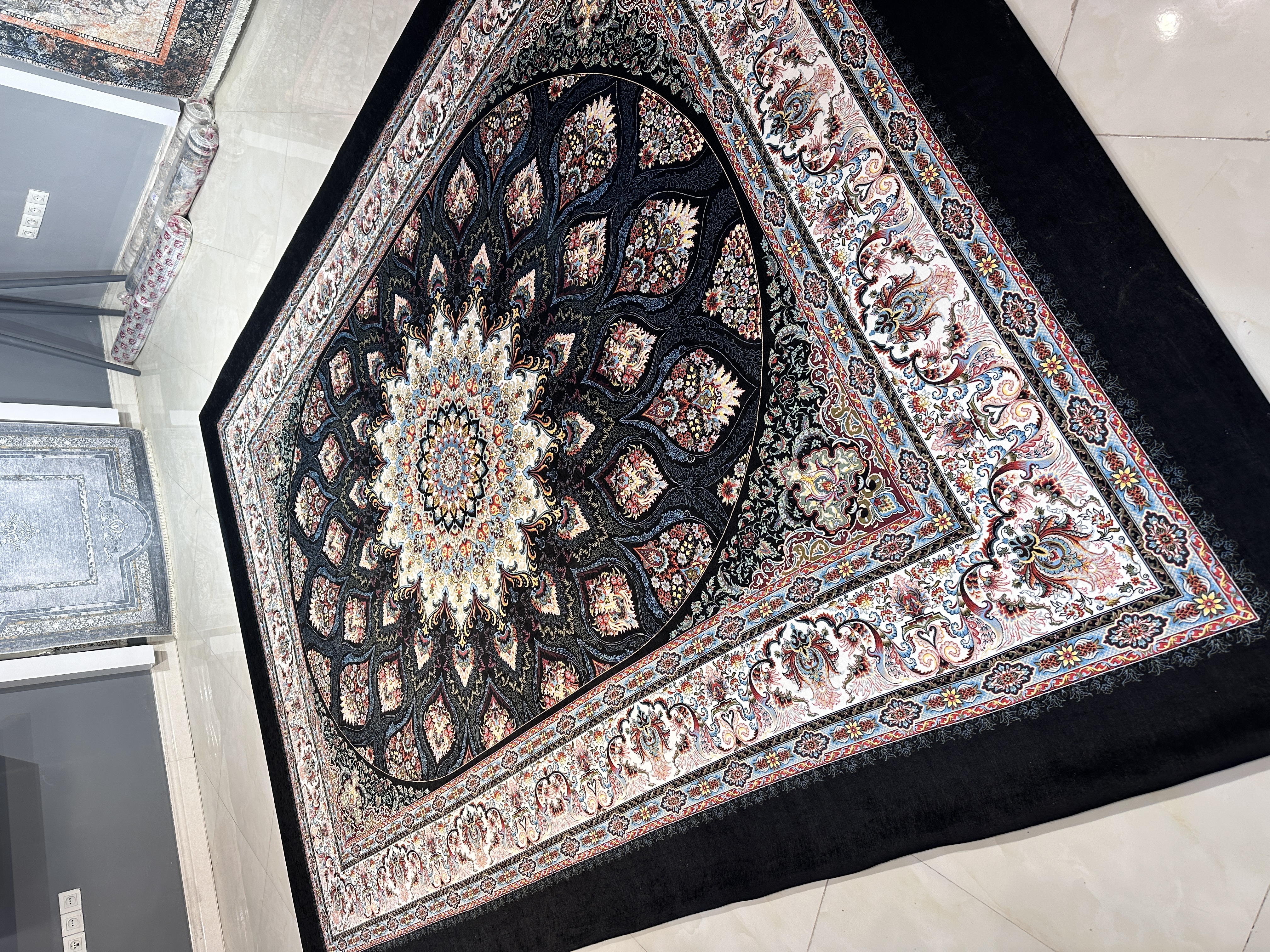 روفرشی کشدار جنس مخمل شانل طرح کلاسیک