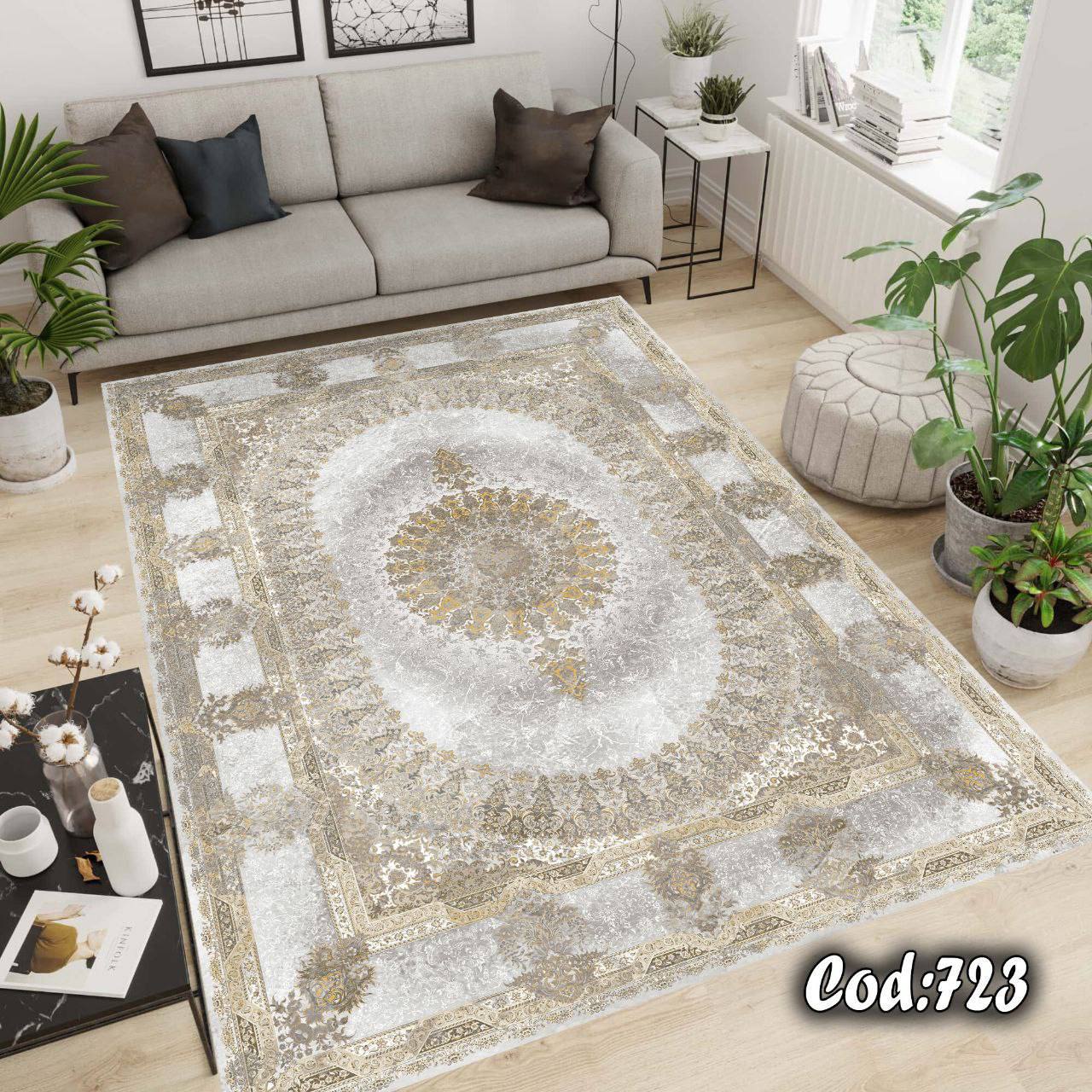 روفرشی کشدار جنس مخمل طرح کرم نقره ای