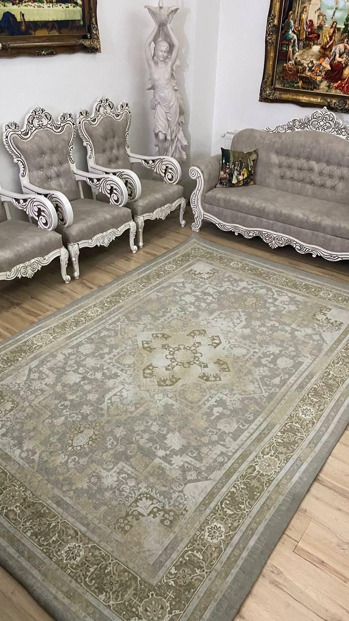 روفرشی کشدار جنس مخمل طرح کرم سبز